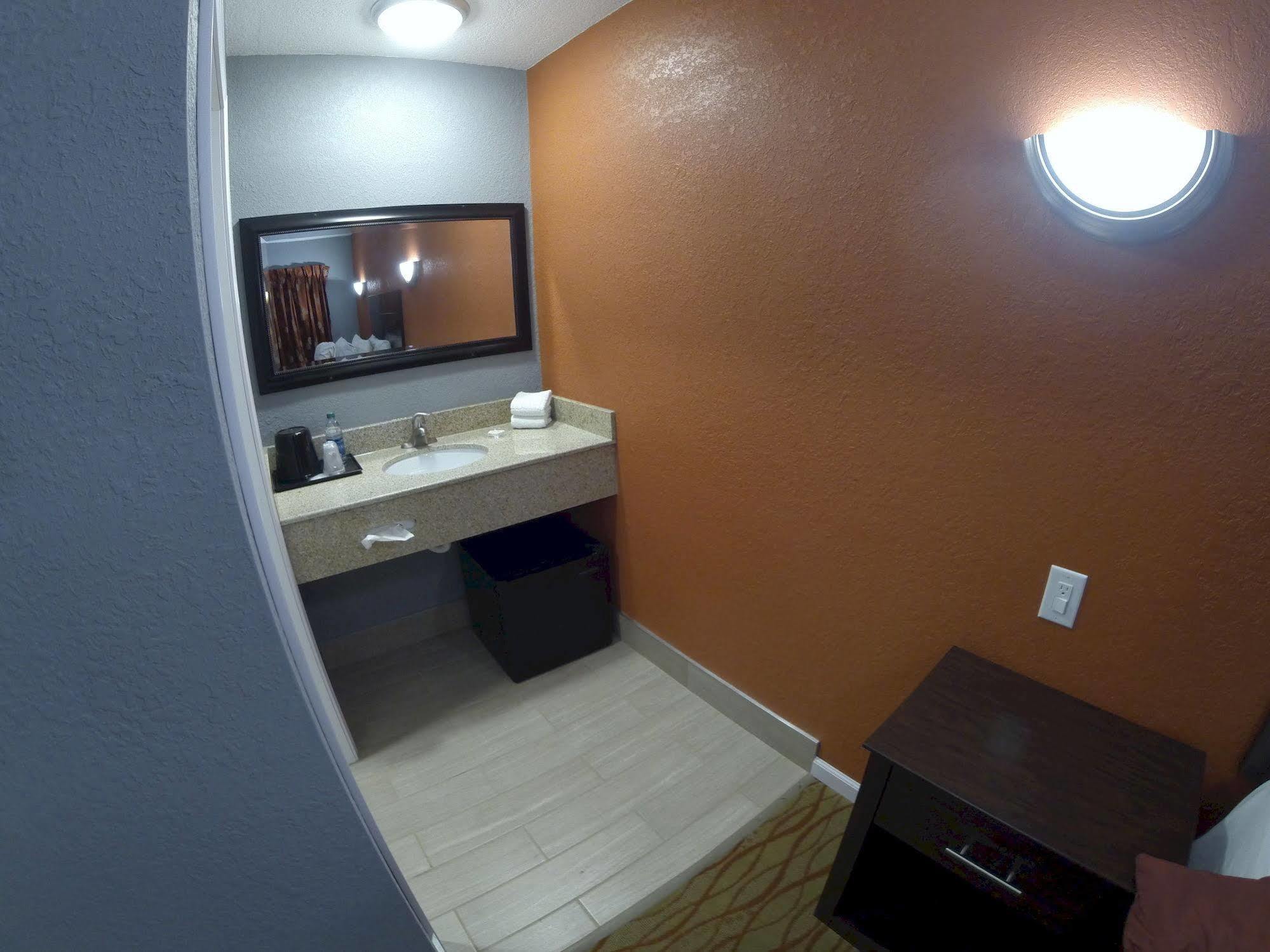 Cozy Rest Motel Des Moines Bagian luar foto